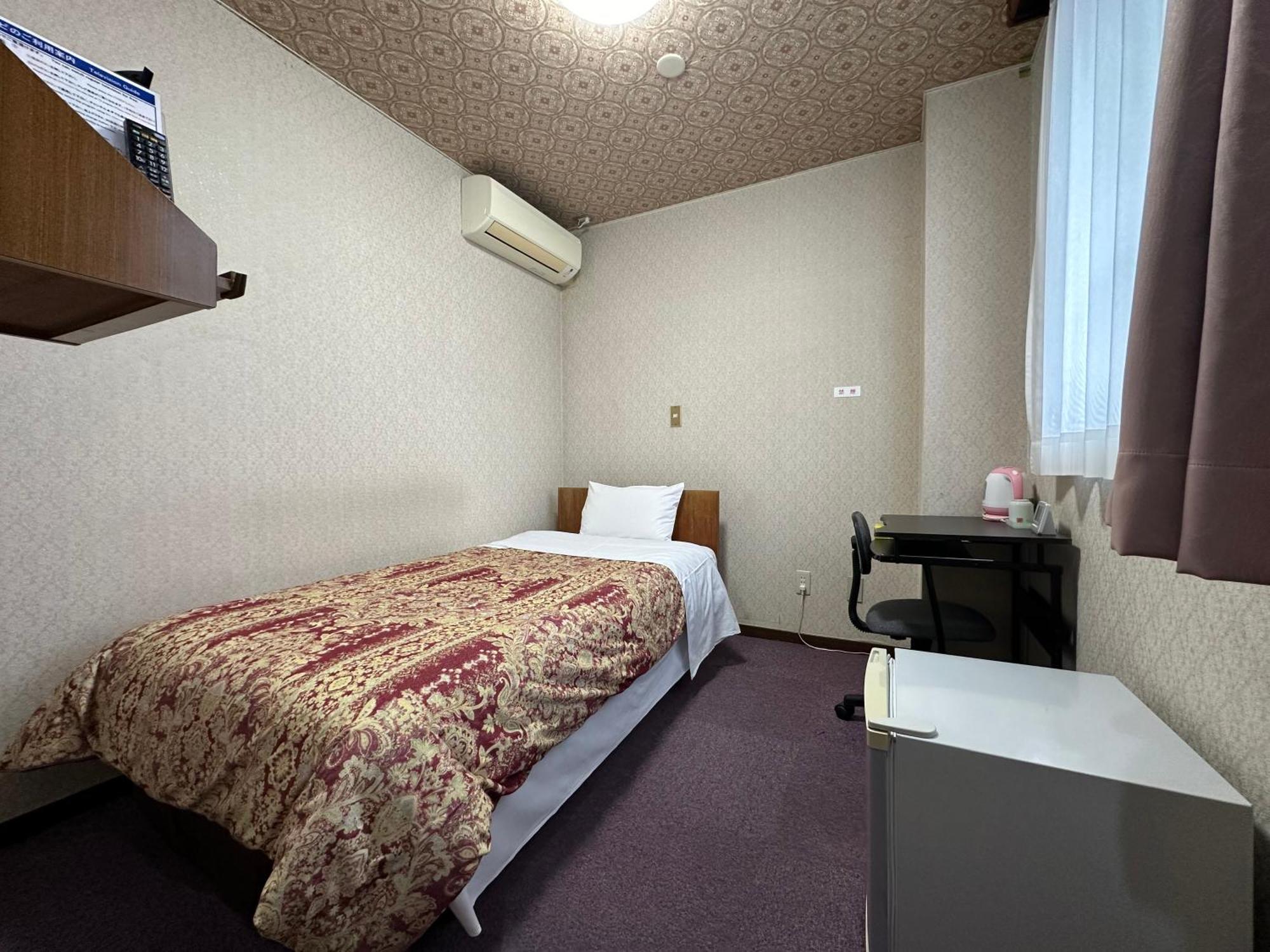 Business Hotel Ishimura Mibu Kültér fotó